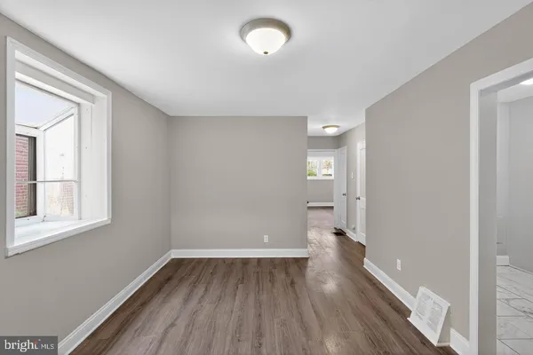 $1,595 | 1001 Burnside Road, Sharon Hill, PA 19079