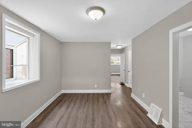 $1,595 | 1001 Burnside Road, Sharon Hill, PA 19079