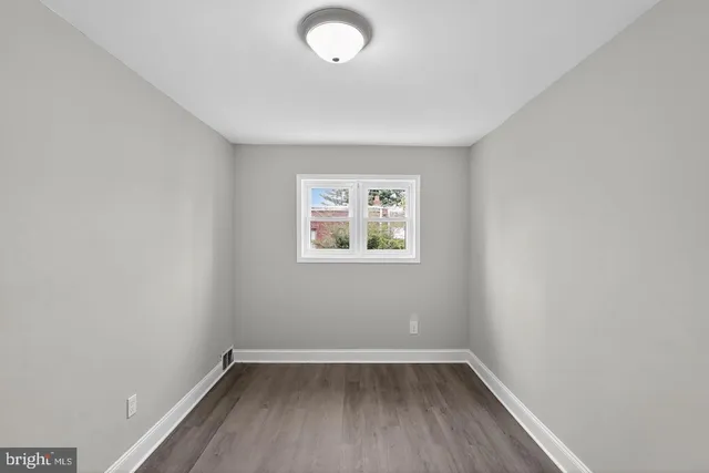 $1,595 | 1001 Burnside Road, Sharon Hill, PA 19079