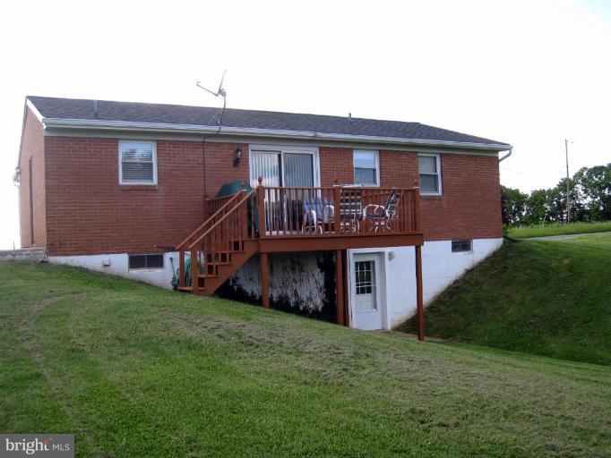 6553 King Road Boonsboro, MD 21713 - Photo 2 of 14 Exterior (Rear)