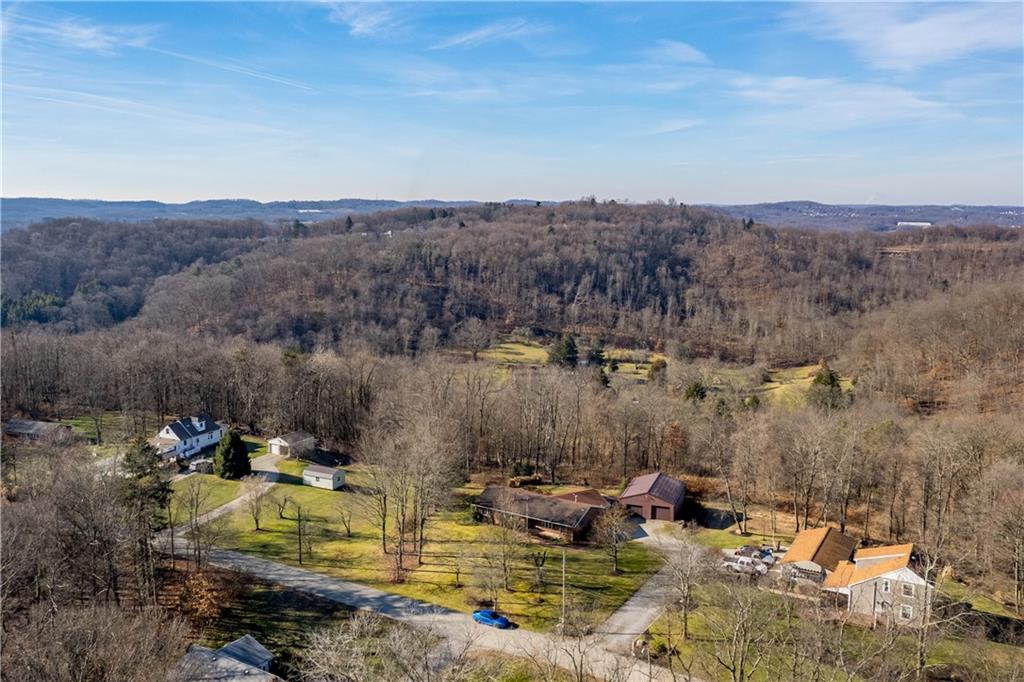 105 Trump Road Cheswick, PA 15024 - Photo 25 of 25 a view of a lake with houses