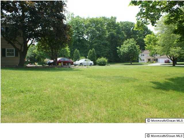 2 Applegate Road Freehold, NJ 07728 - Photo 1 of 3 Primary Photo