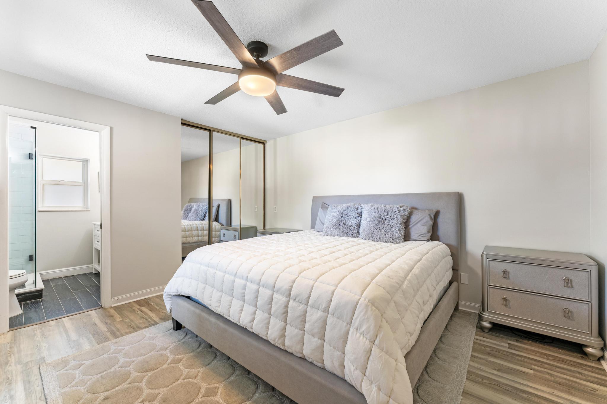 4801 Roxbury Court Boynton Beach, FL 33436 - Photo 17 of 37 Primary Bedroom