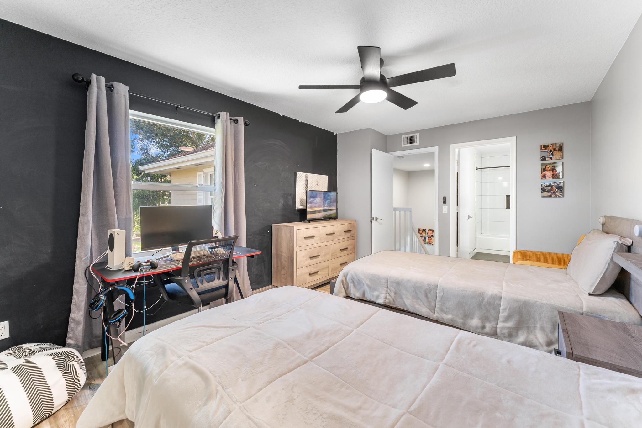 4801 Roxbury Court Boynton Beach, FL 33436 - Photo 23 of 37 Secondary Bedroom