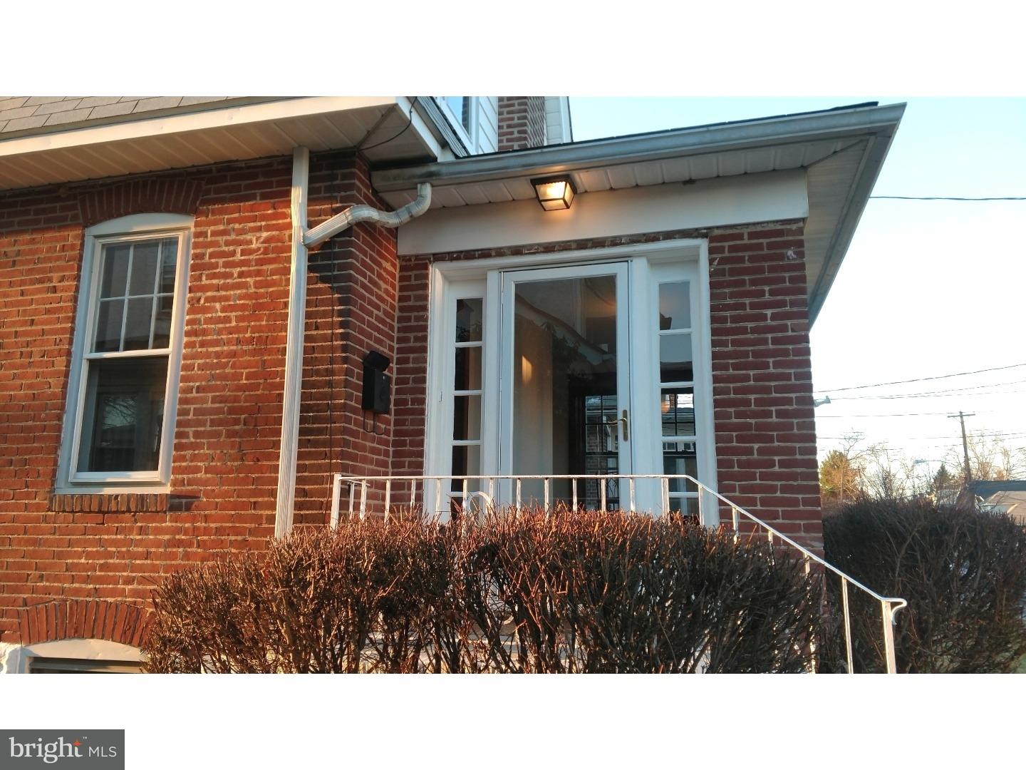 126 East Avon Road Brookhaven, PA 19015 - Photo 2 of 22 Gallery Image 2