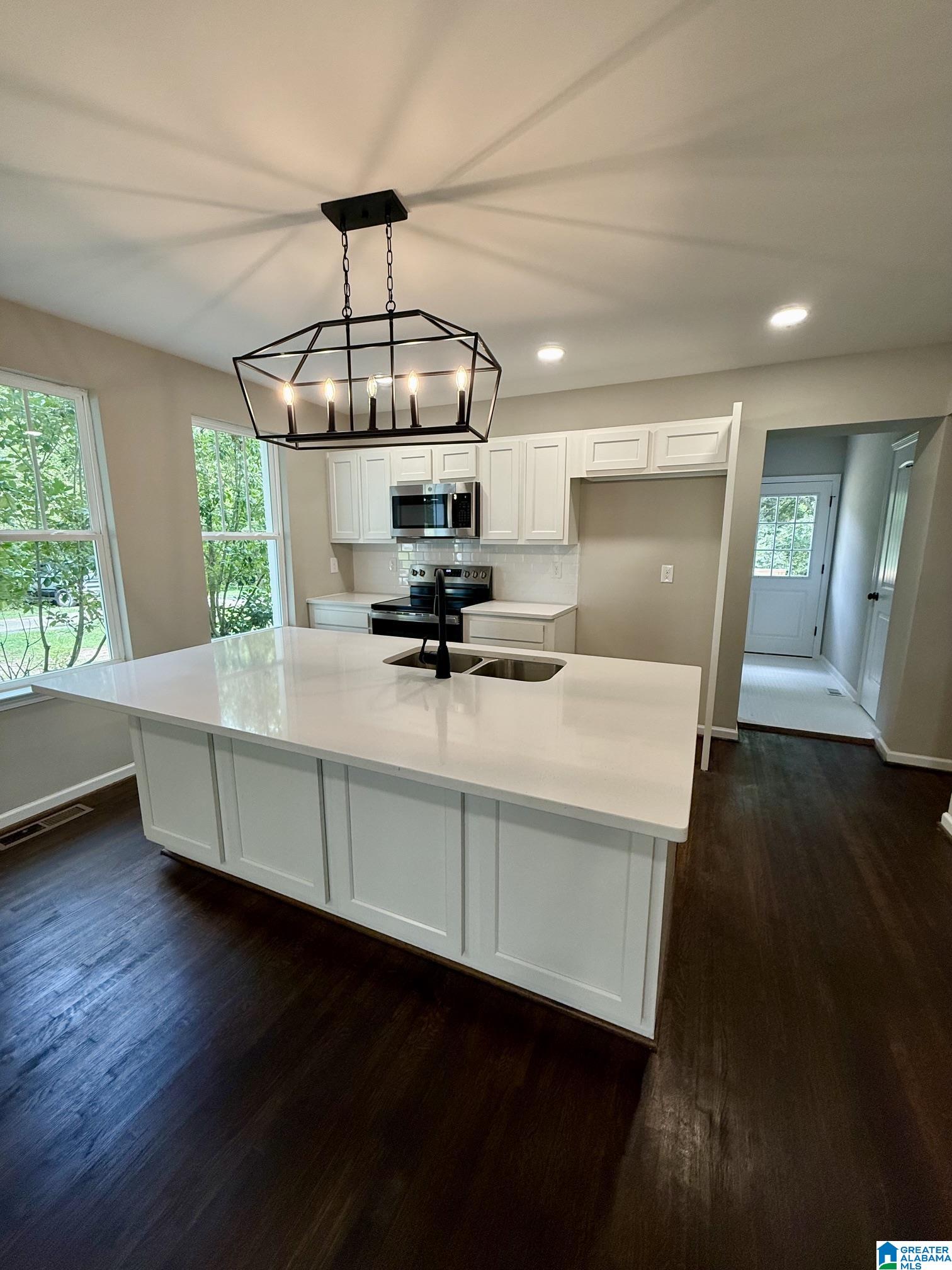 978 Montevallo Road Southeast Leeds, AL 35094 - Photo 11 of 38 Gallery Image 11