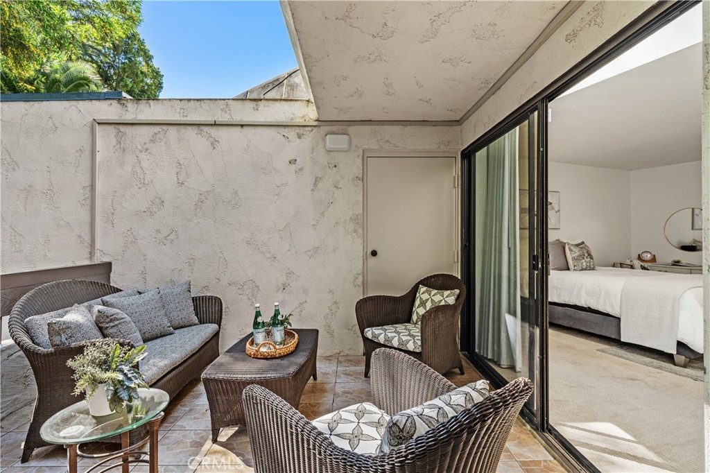 11687 Bellagio Road, Unit 12 Los Angeles, CA 90049 - Photo 30 of 50 Balcony access from both suites.