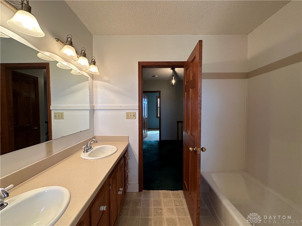 10480 Pansing Road Englewood, OH 45322 - Photo 30 of 45 Gallery Image 30