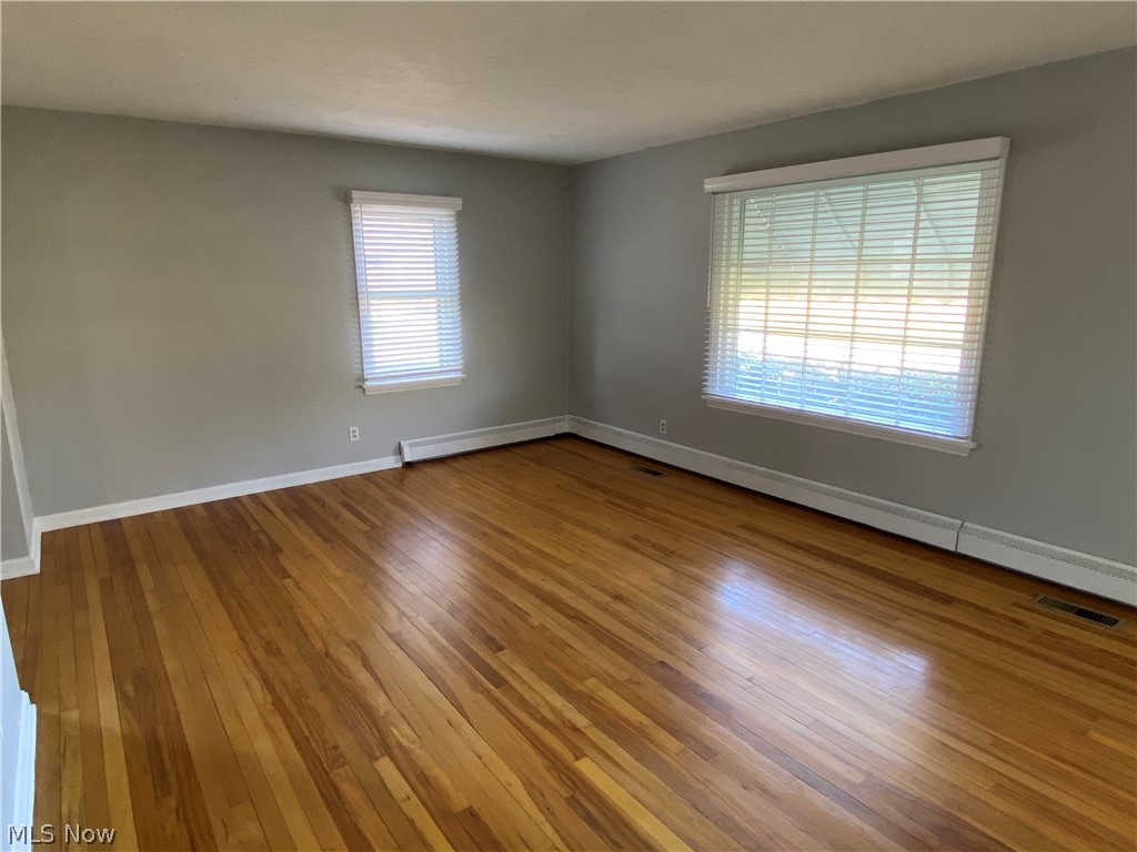1260 Belrose Road Cleveland, OH 44124 - Photo 2 of 19