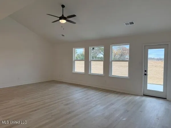 $301,900 | 103 Red Bird Cove, Senatobia, MS 38668