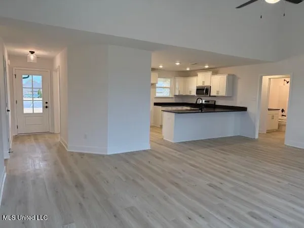 $301,900 | 103 Red Bird Cove, Senatobia, MS 38668