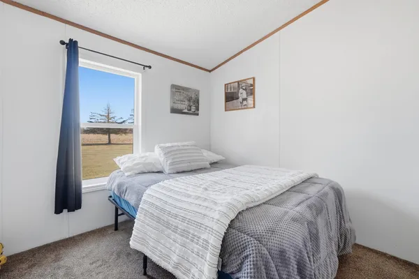 $214,500 | 2980 South State Road 1, Hamilton, IN 46742