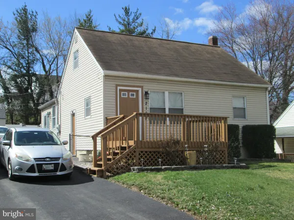 $355,000 | 2127 Gaylawn Drive, Halethorpe, MD 21227