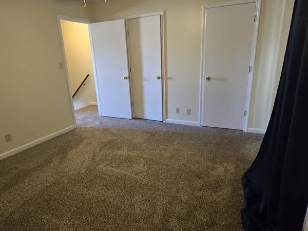 en view of an empty room