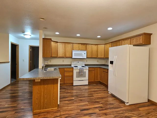 $287,000 | 3801 Emerald Drive East, Onalaska, WI 54650