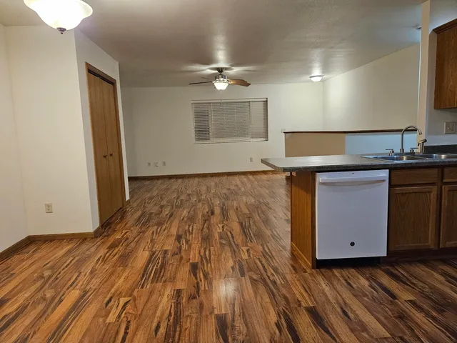 $287,000 | 3801 Emerald Drive East, Onalaska, WI 54650