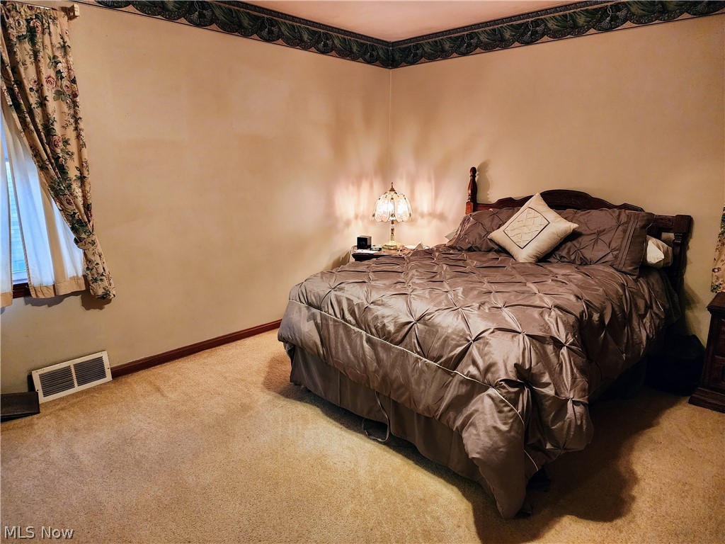 7457 Pearl Road Cleveland, OH 44130 - Photo 11 of 20 Main Level Bedroom