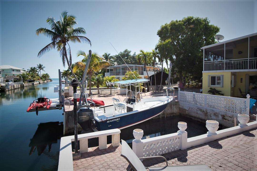 1119 Heron Road Key Largo, FL 33037 - Photo 1 of 30 Dave & Jeans House canal view (56 of 57)