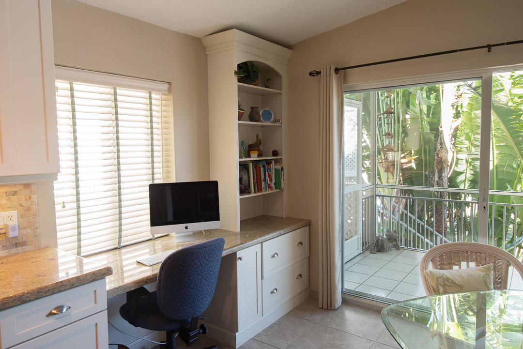 1119 Heron Road Key Largo, FL 33037 - Photo 6 of 30 Kitchen computer area