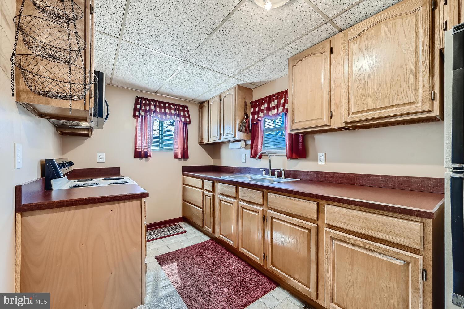 369 Townsend Road Essex, MD 21221 - Photo 12 of 27