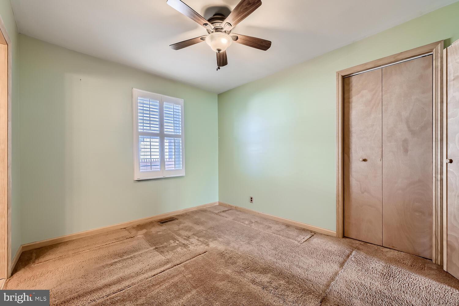 369 Townsend Road Essex, MD 21221 - Photo 17 of 27
