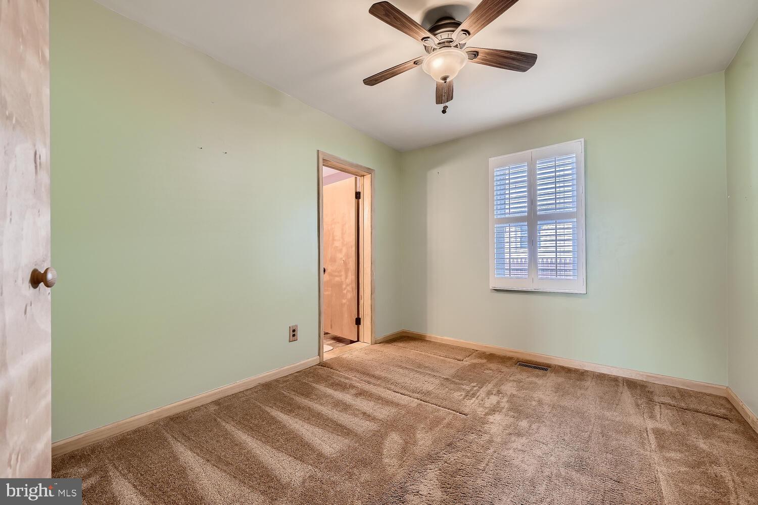 369 Townsend Road Essex, MD 21221 - Photo 18 of 27