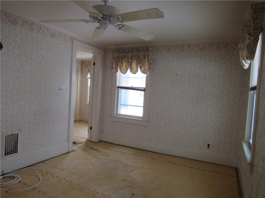 180 Milburn Street Rochester, NY 14607 - Photo 20 of 39 Master Bedroom