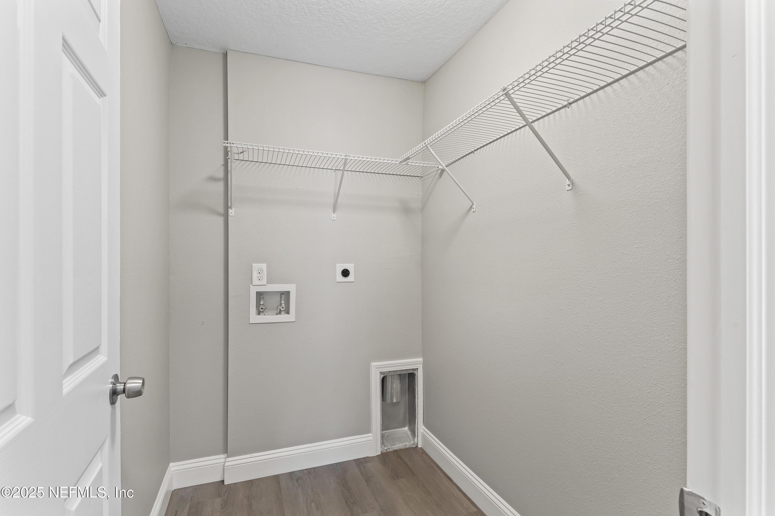 3641 Ardisia Road Jacksonville, FL 32209 - Photo 20 of 24 laundry room