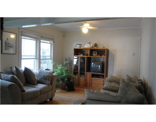 257 Milton Road Warwick, RI 02888 - Photo 3 of 12 Living Room.