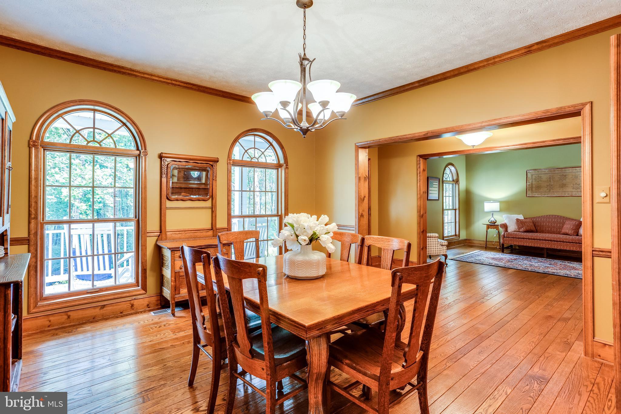 12605 Knoll Road Mount Airy, MD 21771 - Photo 11 of 58 Love the flow throughout this home
