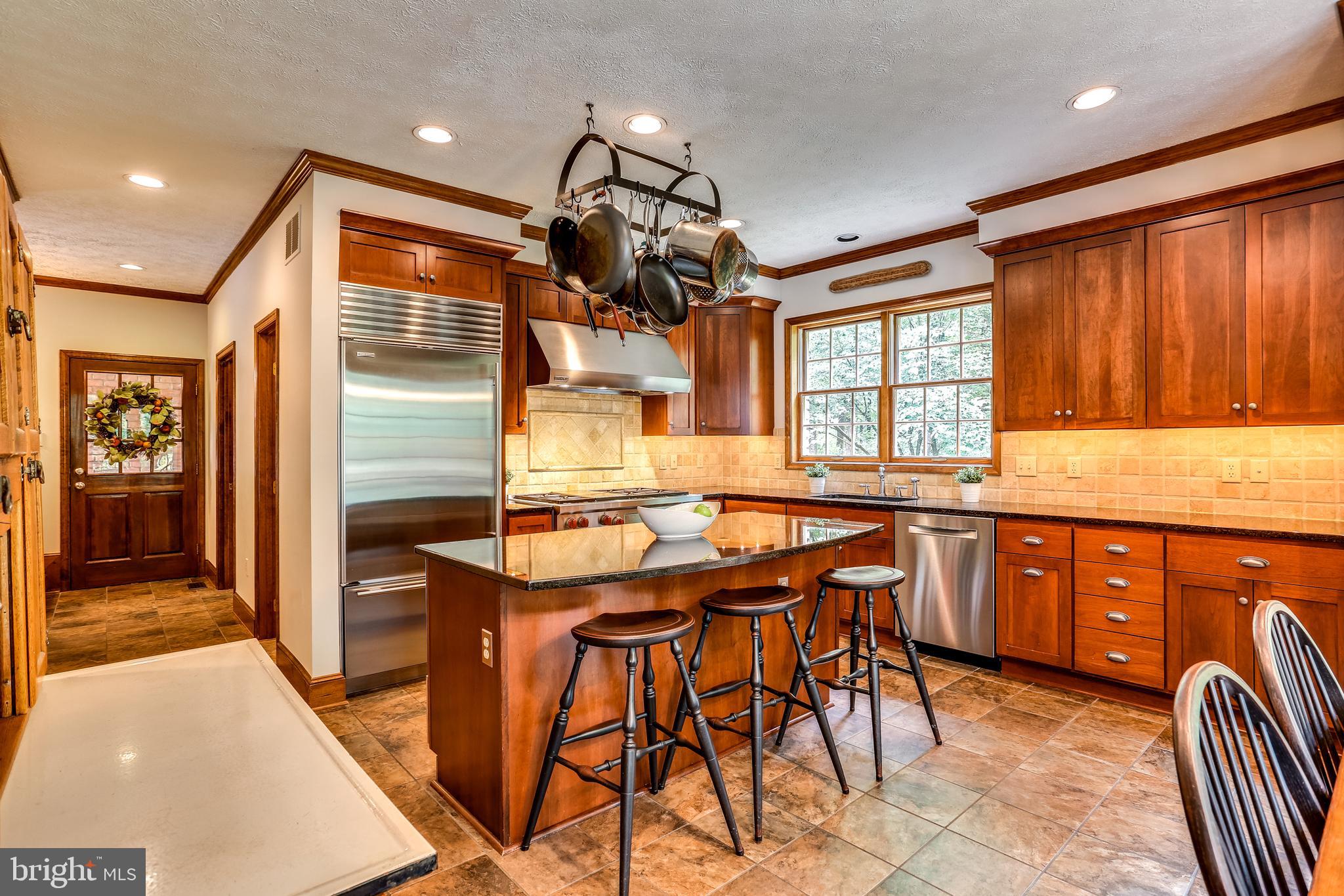 12605 Knoll Road Mount Airy, MD 21771 - Photo 14 of 58 Gourmet kitchen fit for the most finicky cooks