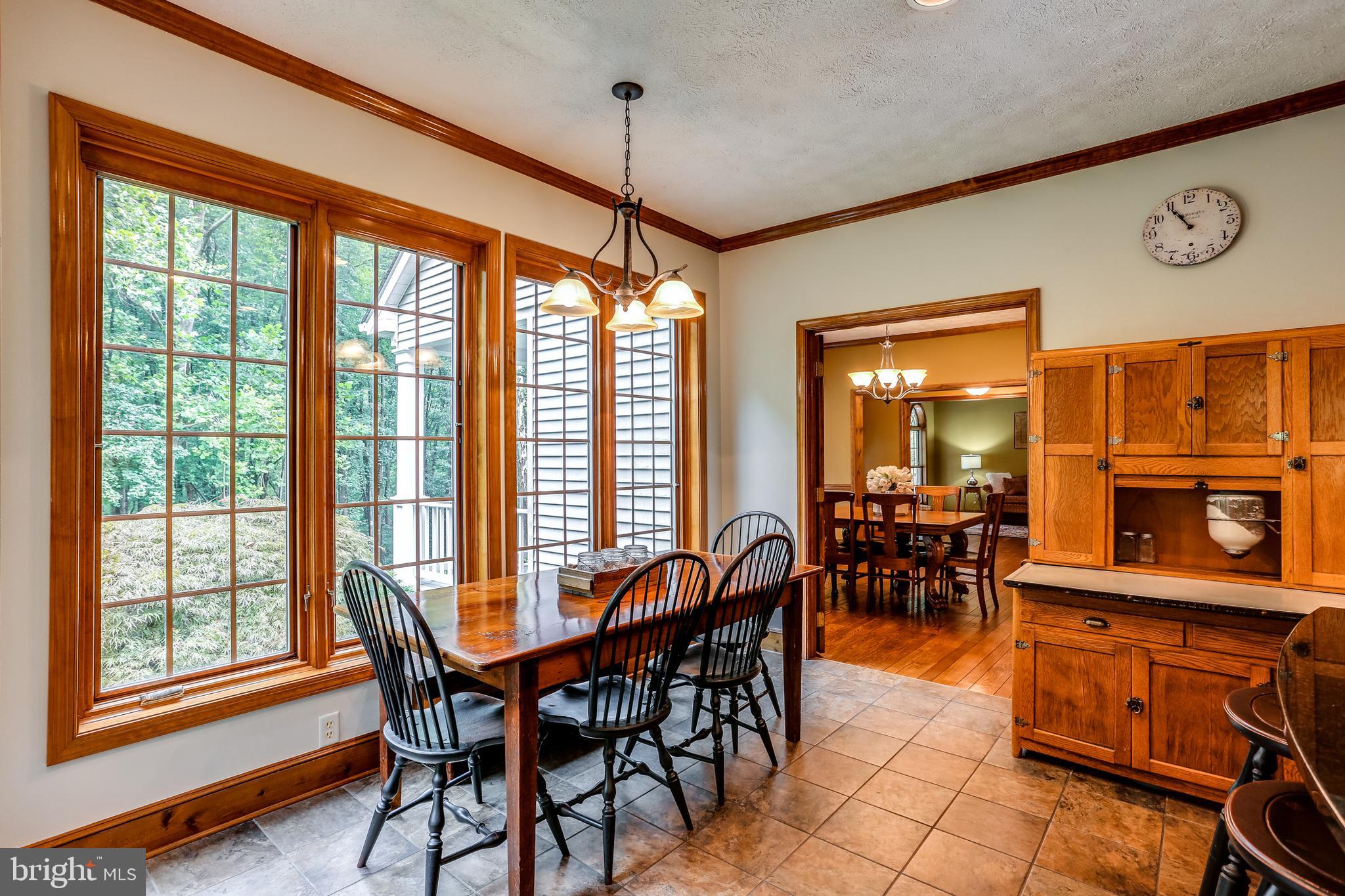 12605 Knoll Road Mount Airy, MD 21771 - Photo 15 of 58 Enjoy dining with great views