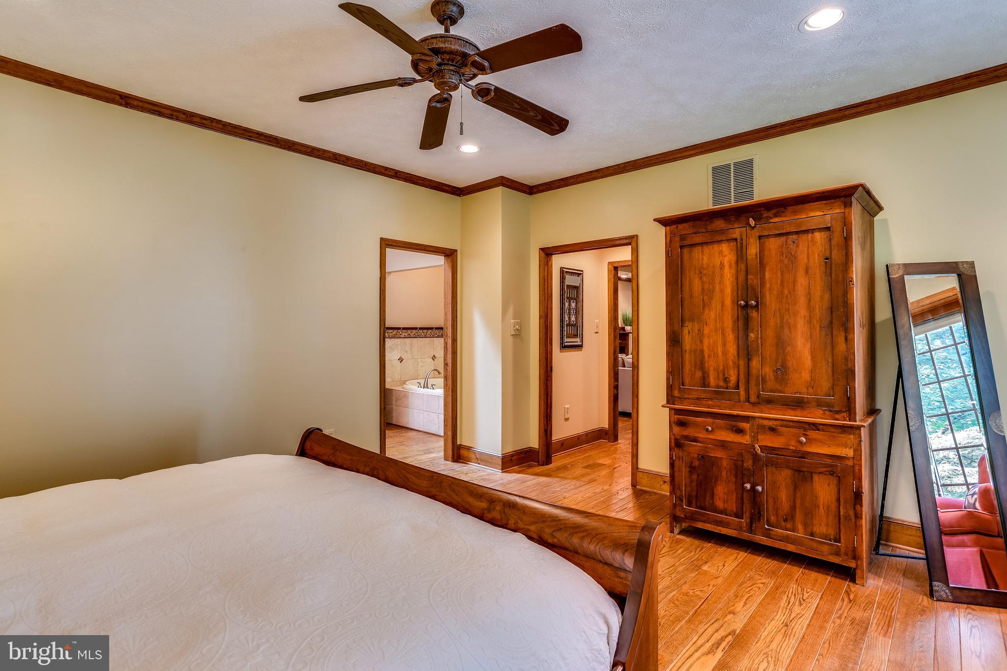 12605 Knoll Road Mount Airy, MD 21771 - Photo 28 of 58