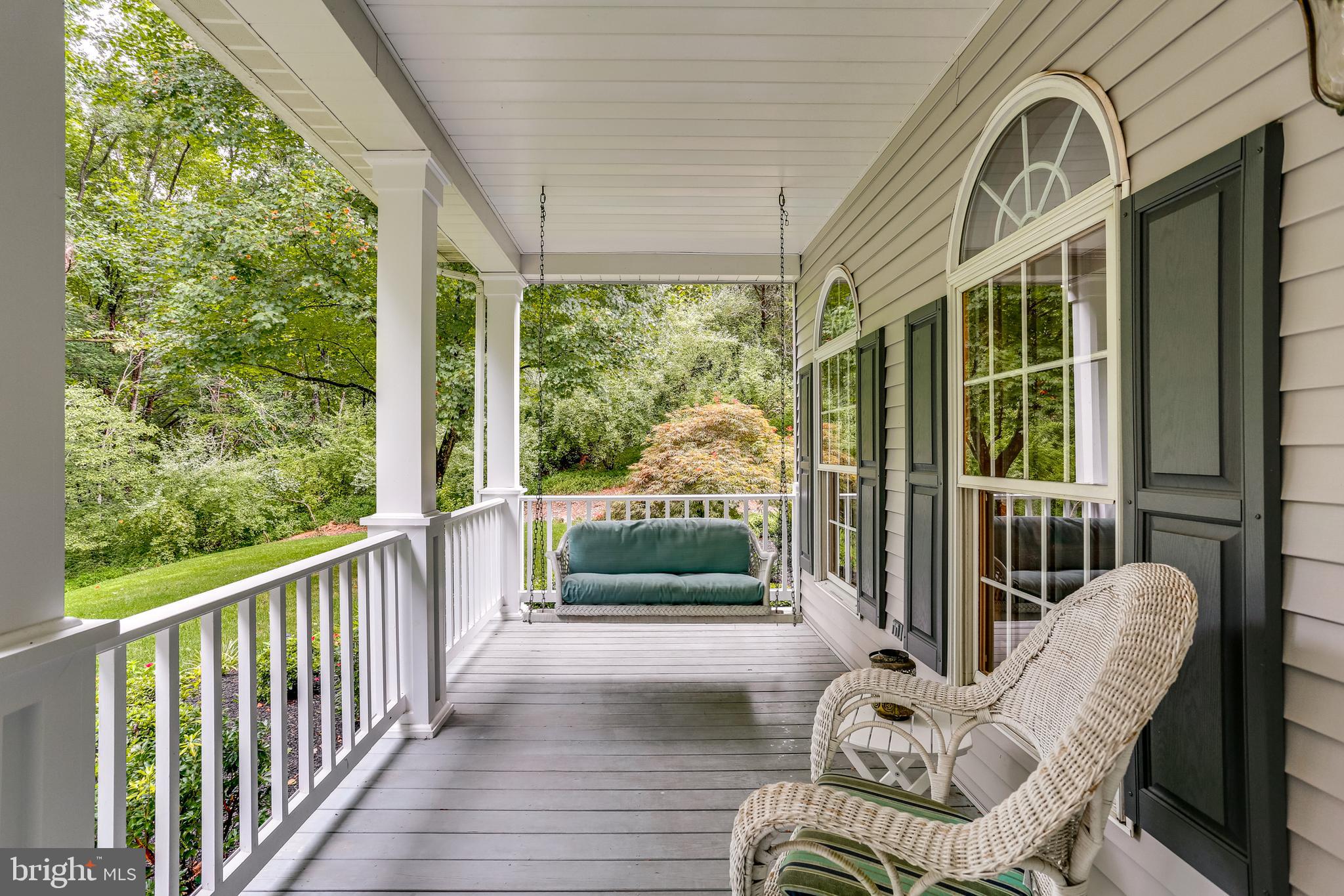 12605 Knoll Road Mount Airy, MD 21771 - Photo 4 of 58 Comfy front porch
