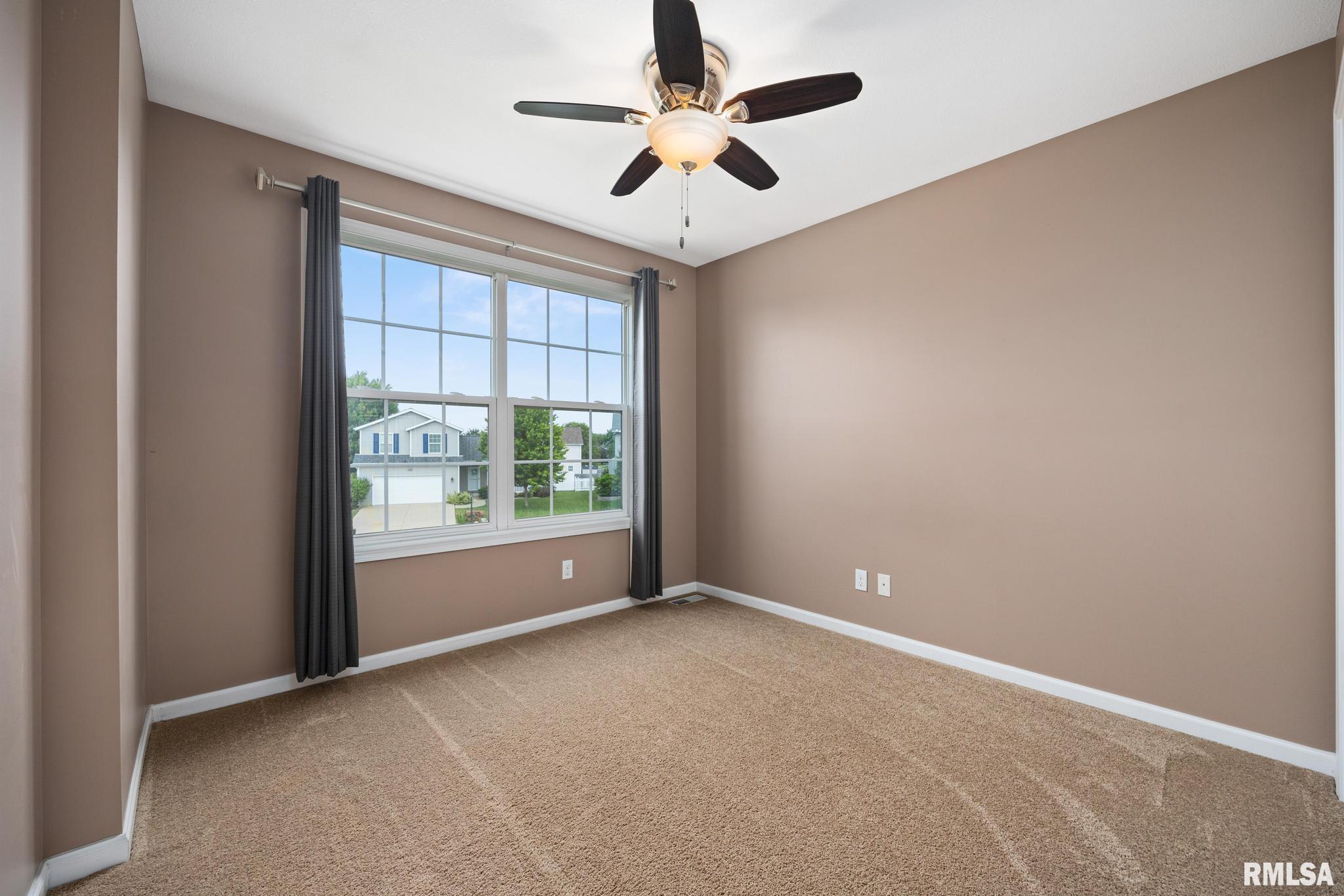 1324 Austin Avenue Washington, IL 61571 - Photo 21 of 42 Gallery Image 21