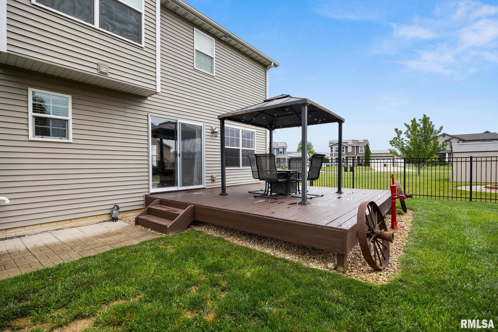1324 Austin Avenue Washington, IL 61571 - Photo 34 of 42 Gallery Image 34