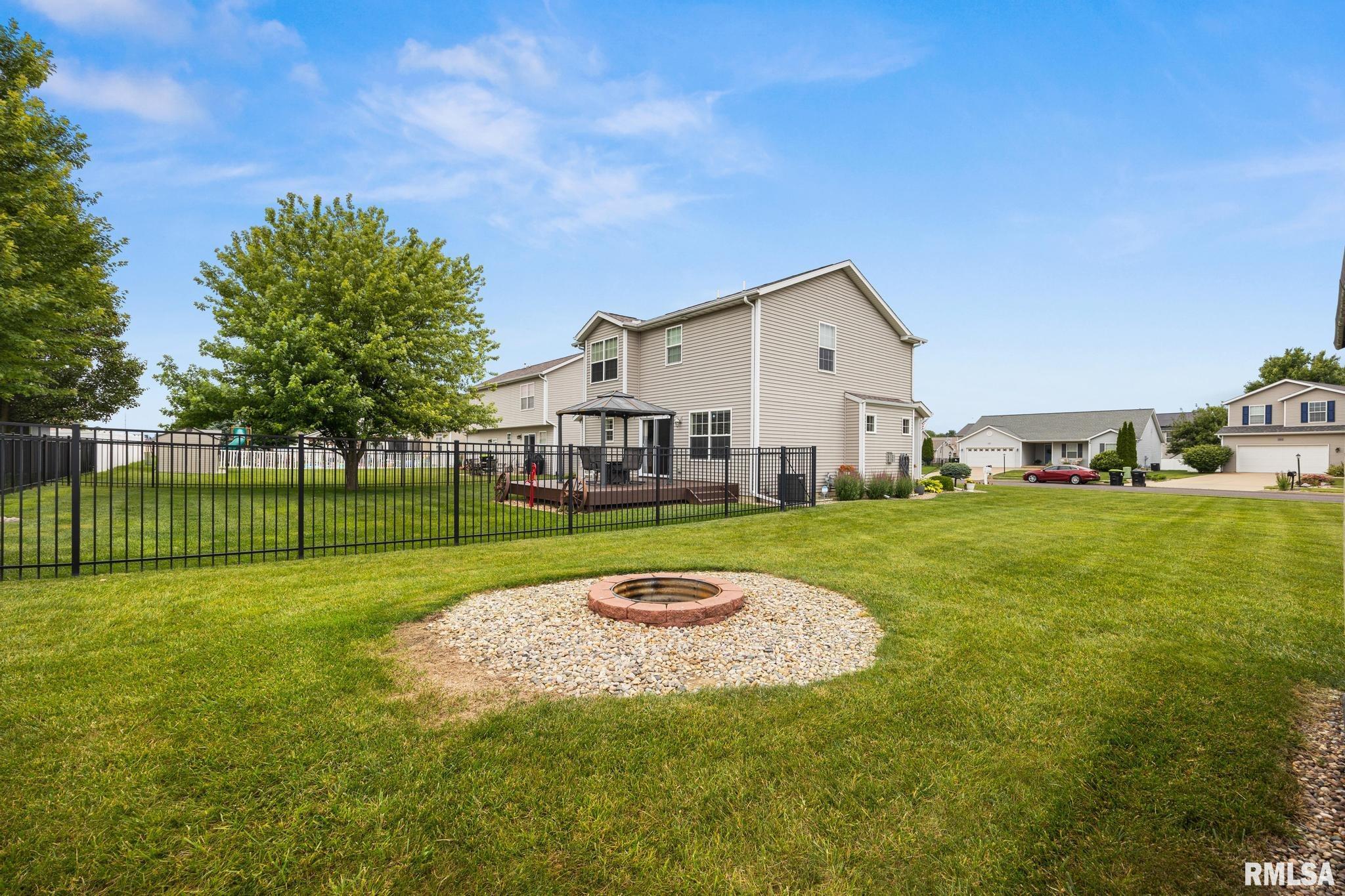 1324 Austin Avenue Washington, IL 61571 - Photo 37 of 42 Gallery Image 37