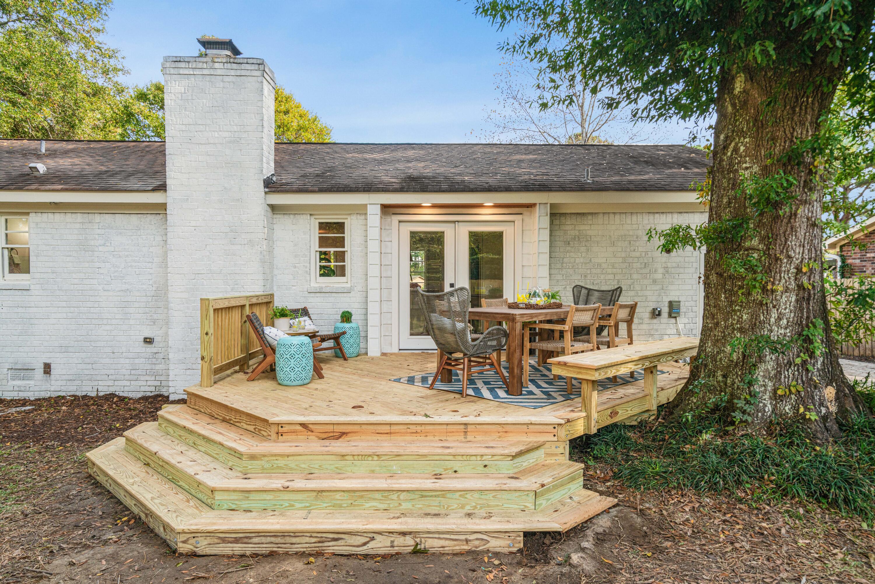 1 Rice Court Charleston, SC 29407 - Photo 27 of 33 1Rice(Yard)_NickCannPhoto-3