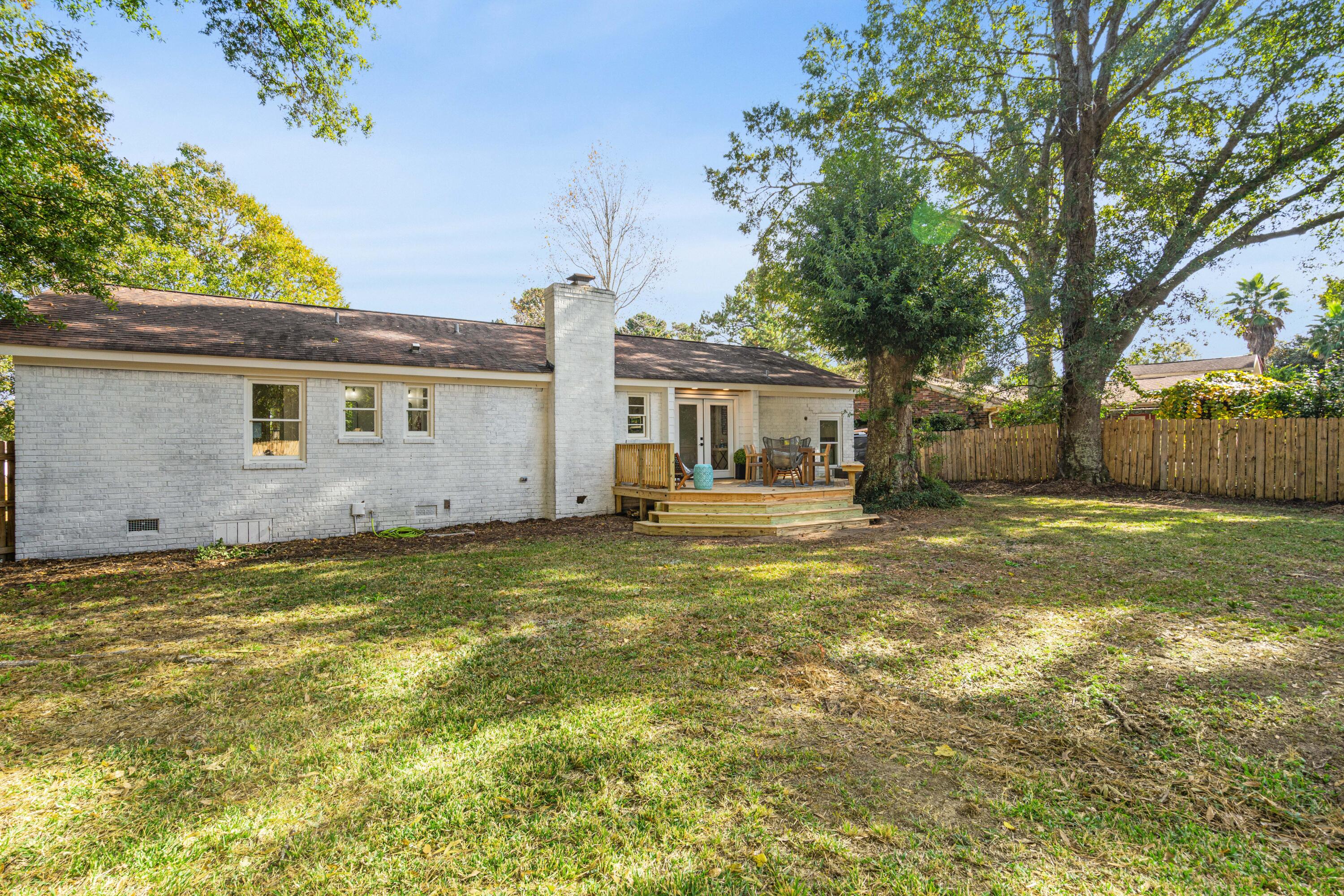 1 Rice Court Charleston, SC 29407 - Photo 31 of 33 1Rice(Yard)_NickCannPhoto-7