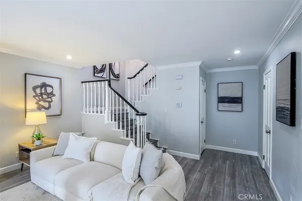 $1,029,000 | 395 Mariposa Avenue, Unit C, Sierra Madre, CA 91024