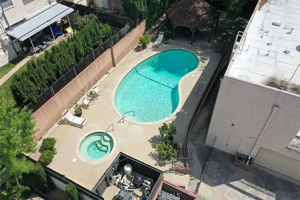 $1,029,000 | 395 Mariposa Avenue, Unit C, Sierra Madre, CA 91024