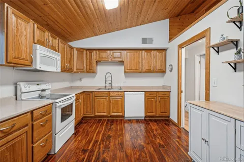 $779,000 | 7636 South Eaton Way, Littleton, CO 80128