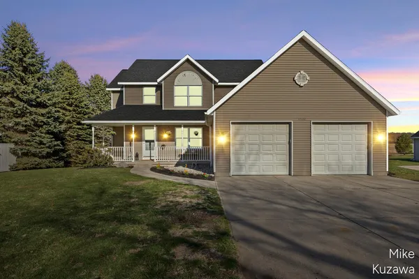 $450,000 | 12162 56th Avenue, Allendale, MI 49401