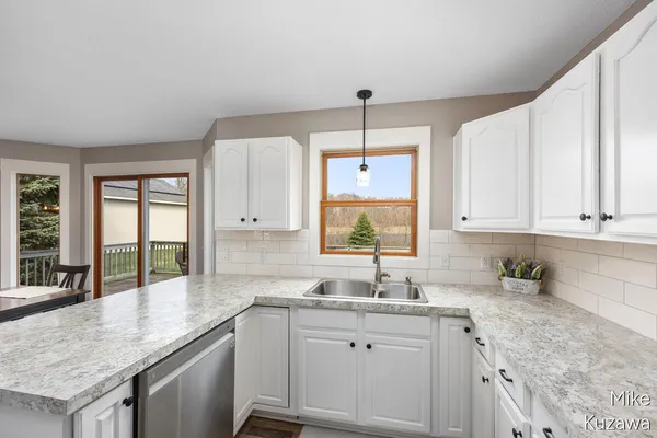 $450,000 | 12162 56th Avenue, Allendale, MI 49401