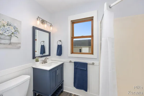 $450,000 | 12162 56th Avenue, Allendale, MI 49401