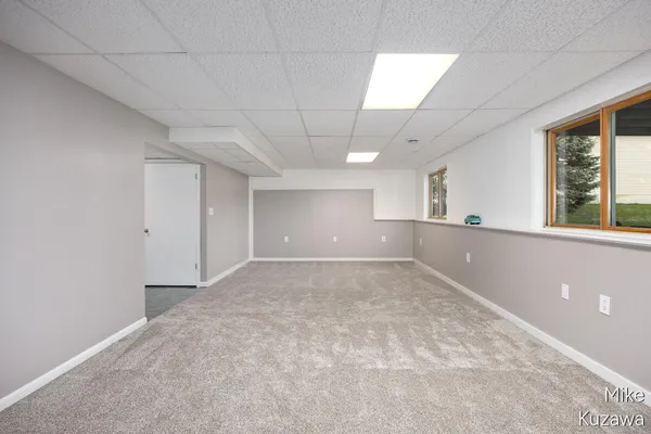 $450,000 | 12162 56th Avenue, Allendale, MI 49401