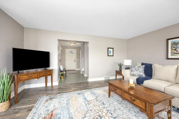 $450,000 | 12162 56th Avenue, Allendale, MI 49401