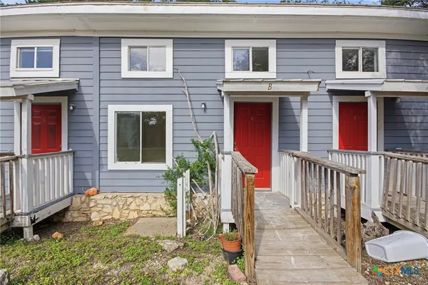 $925 | 1108 West McCarty Lane, Unit B, San Marcos, TX 78666