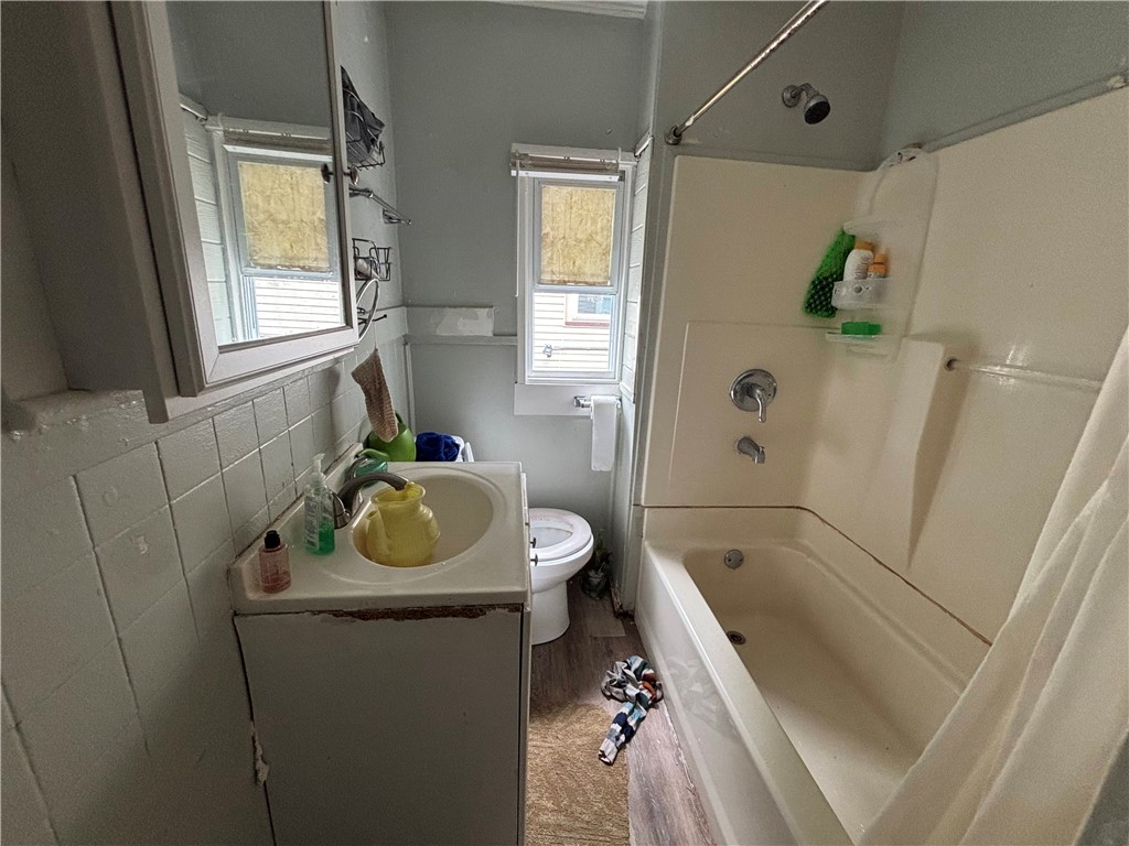 56-62 Clay Avenue Rochester, NY 14613 - Photo 16 of 19 Gallery Image 16