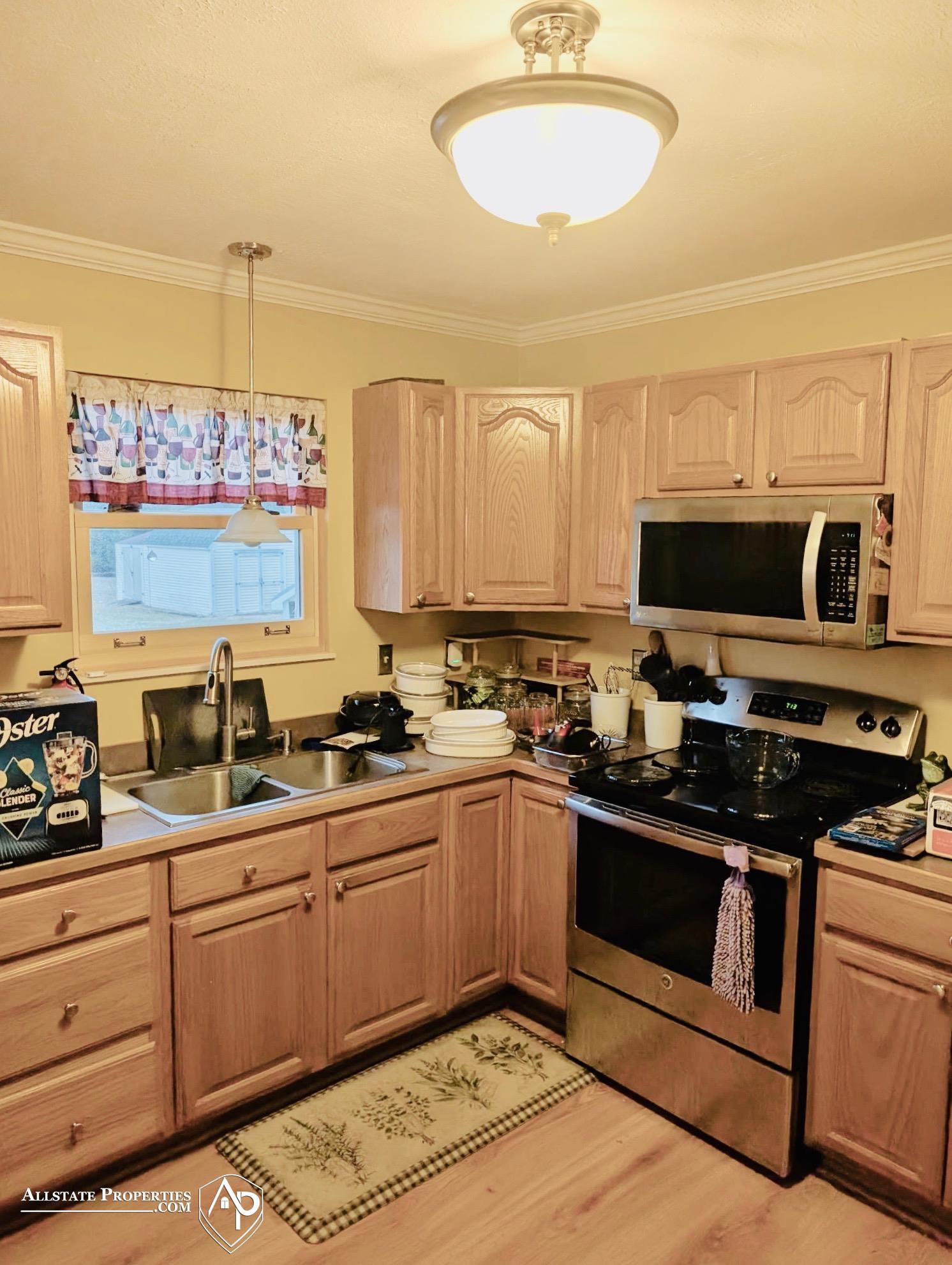 6032 Fish Lake Road North Branch, MI 48461 - Photo 10 of 22 50170834-31884303-e60c-4dbd-83e6-cd588ecb2816.JPG